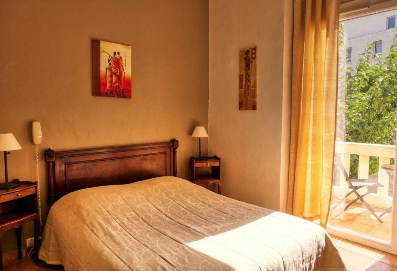 Au Saint Roch - Hôtel et Jardin Avignon Extérieur photo